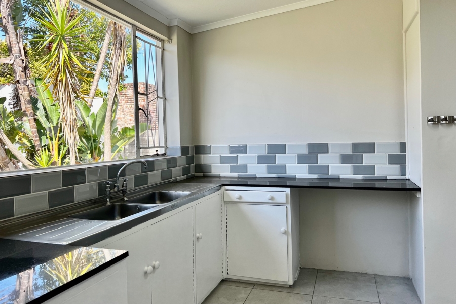  Bedroom Property for Sale in Dormehls Drift Western Cape